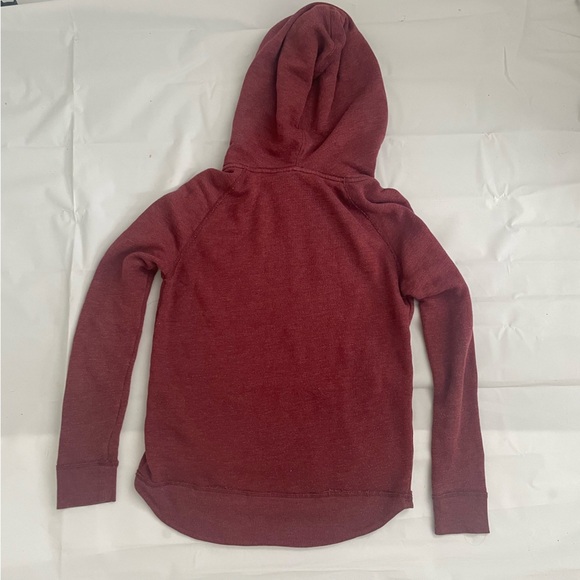 ๐ American Eagle Burgundy Hoodie โ Womenโs Size Small ๐ - Picture 3 of 7